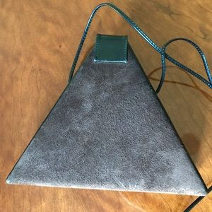 Gino 💯Suede and leather crossbody